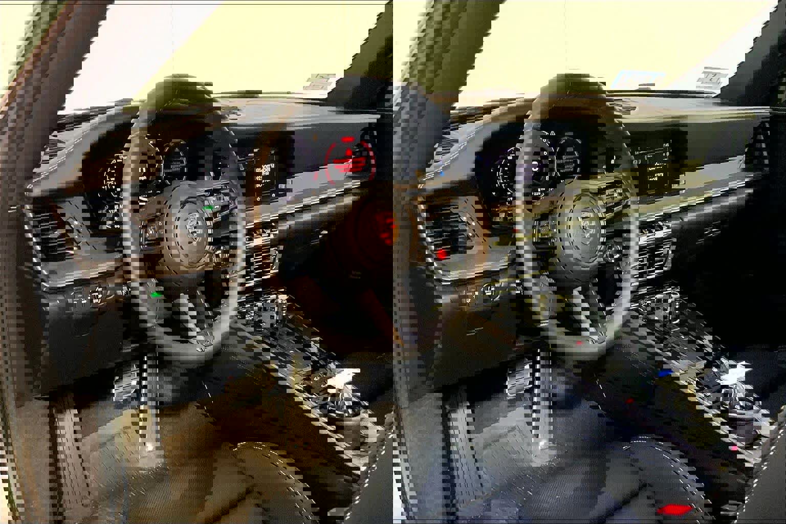 Used 2025 Porsche 911 Carrera S image 4