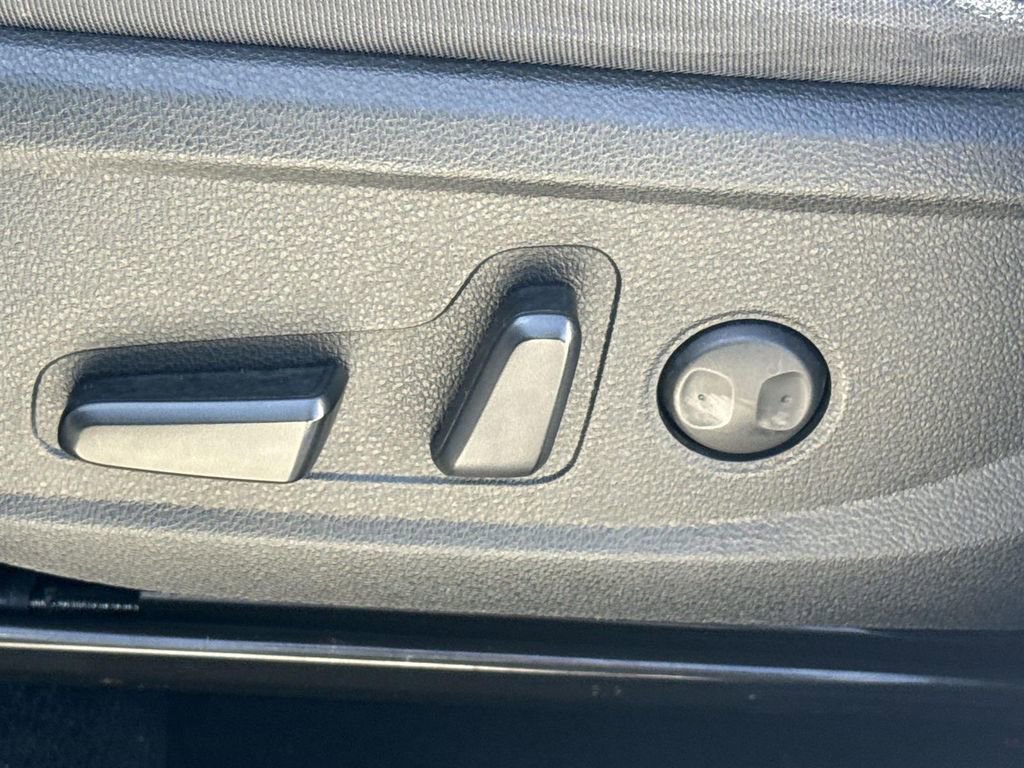 Used 2022 Hyundai Santa Fe SEL w/ Cargo Package image 32