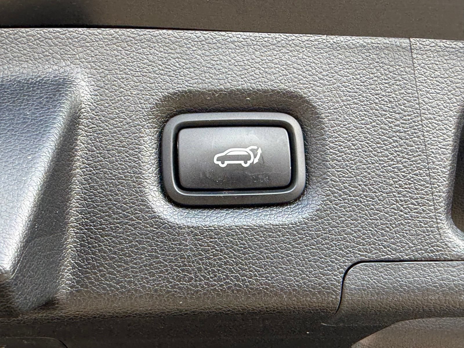 Used 2023 Hyundai Santa Fe SEL AWD/4WD image 44