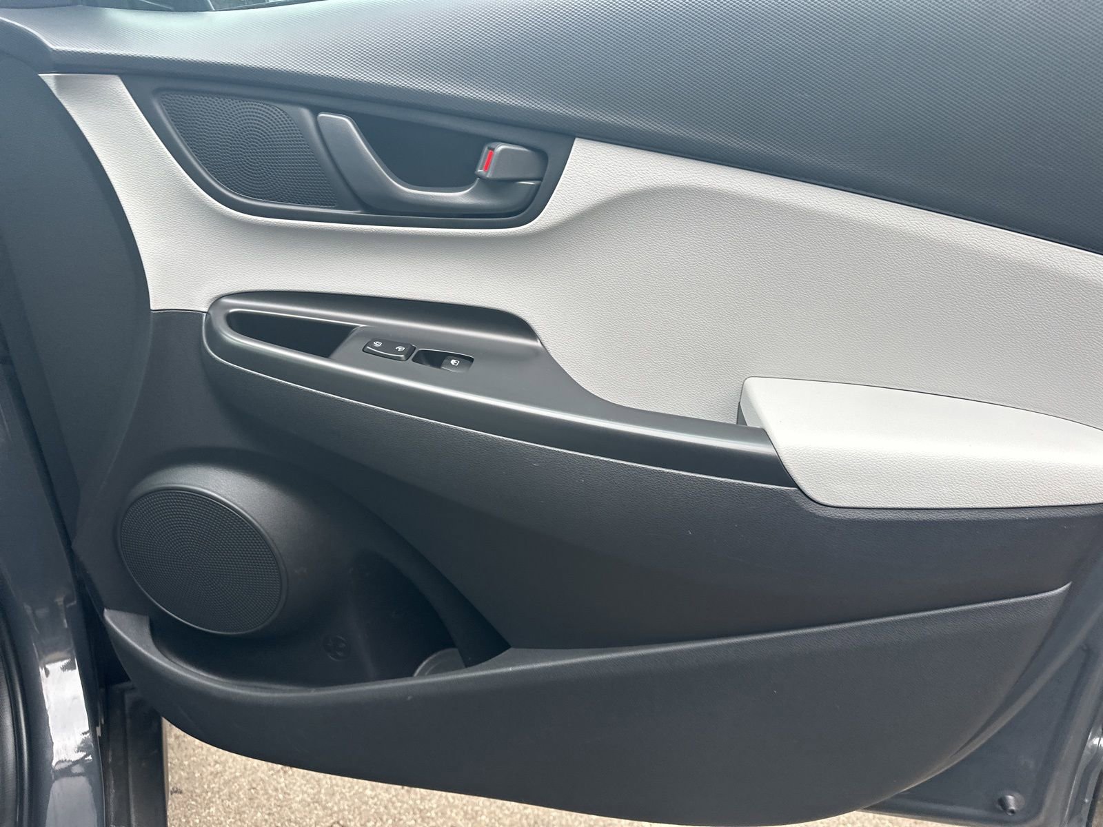 Used 2023 Hyundai Kona SEL image 37