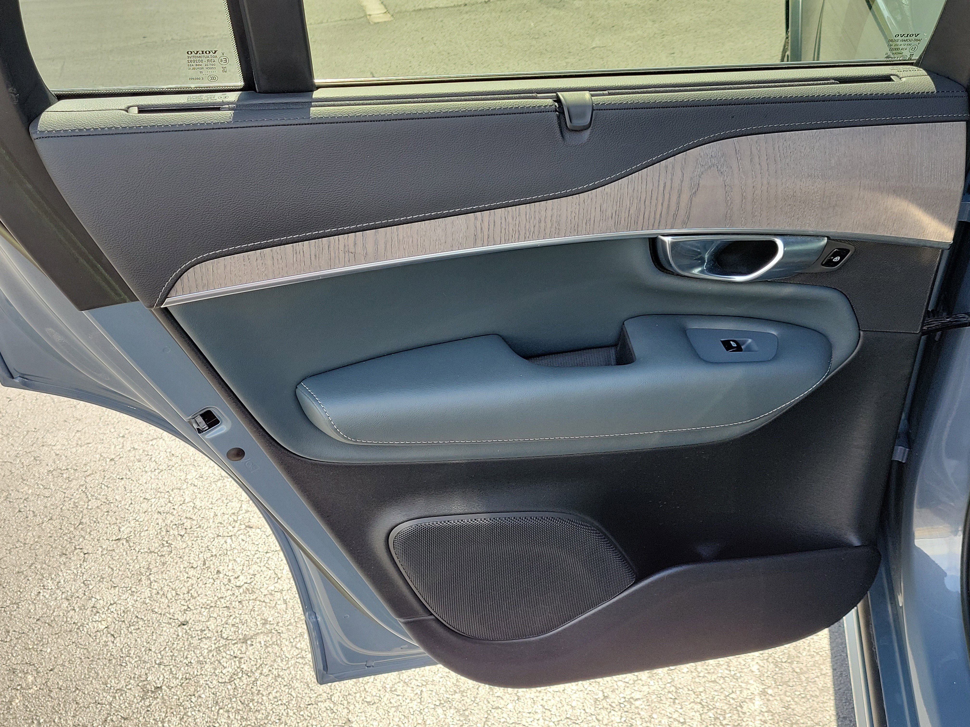 Used 2022 Volvo XC90 T6 Inscription AWD/4WD image 10