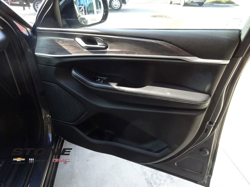 Used 2023 Jeep Grand Cherokee L Limited w/ Luxury Tech Group II image 30