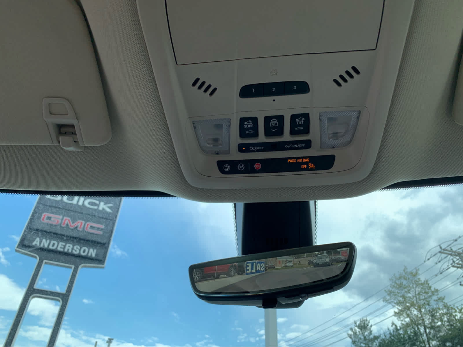 Used 2024 Buick Enclave Avenir w/ Avenir Technology Package FWD image 24