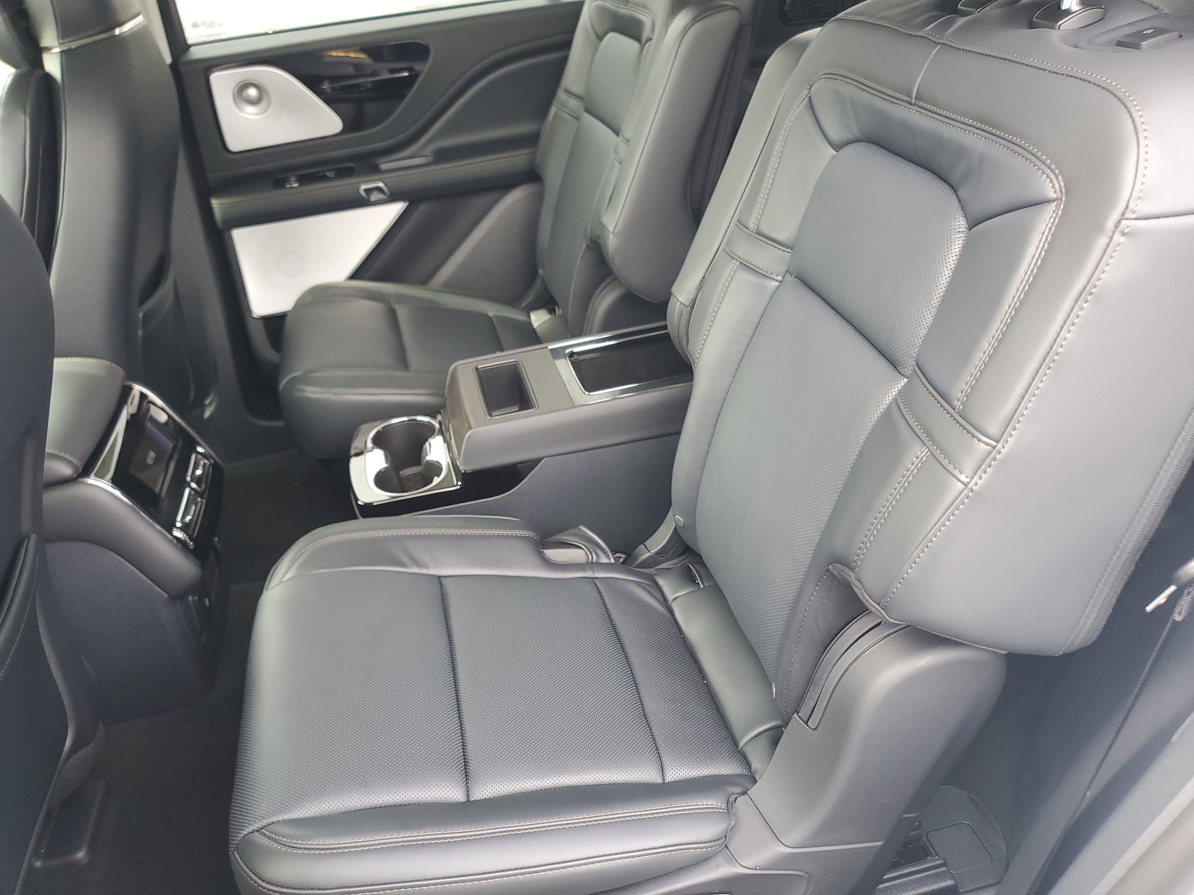 New 2026 Lincoln Aviator Reserve image 26