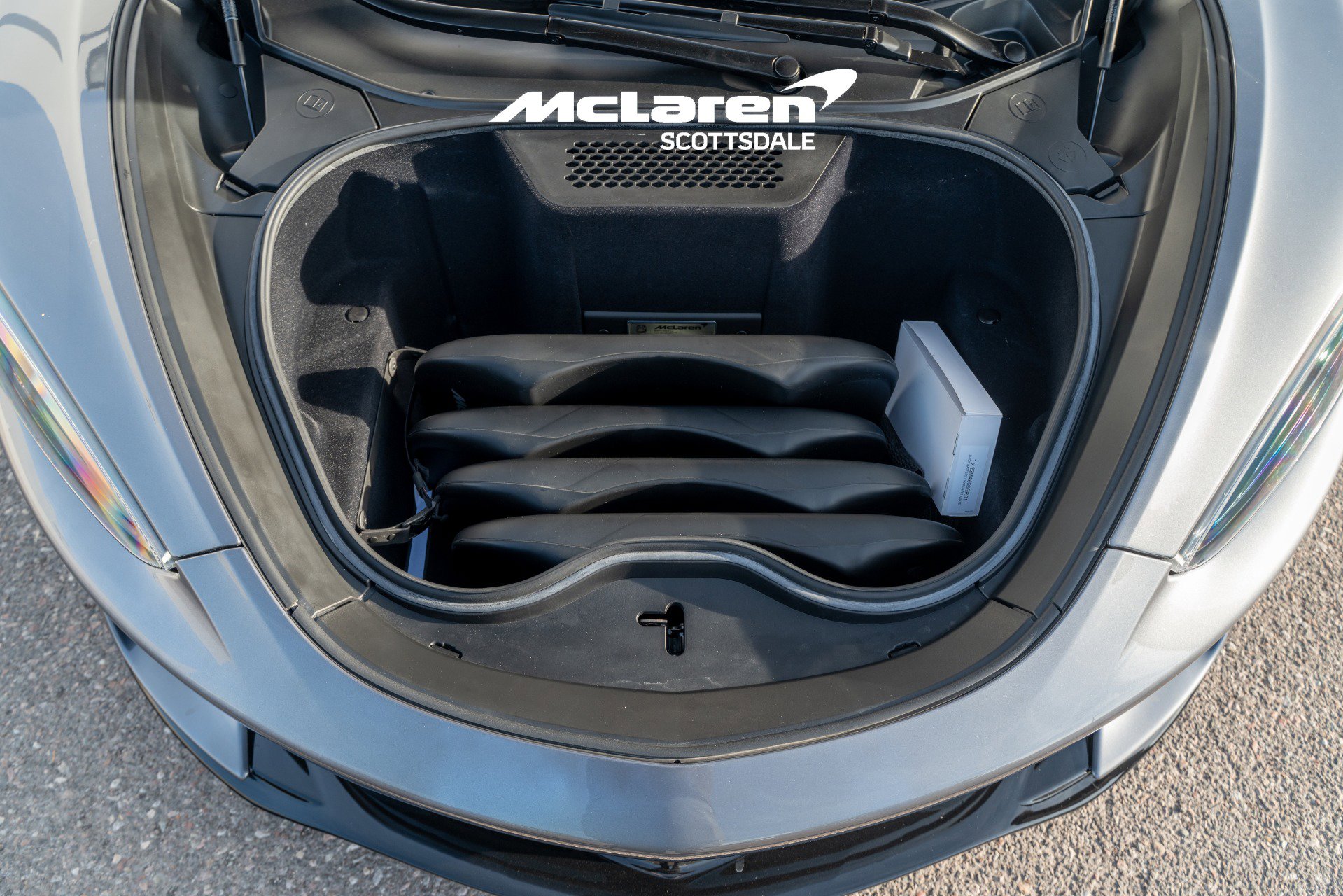 Used 2023 McLaren GT image 30