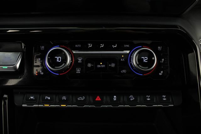 Used 2025 GMC Sierra 1500 AT4X image 8