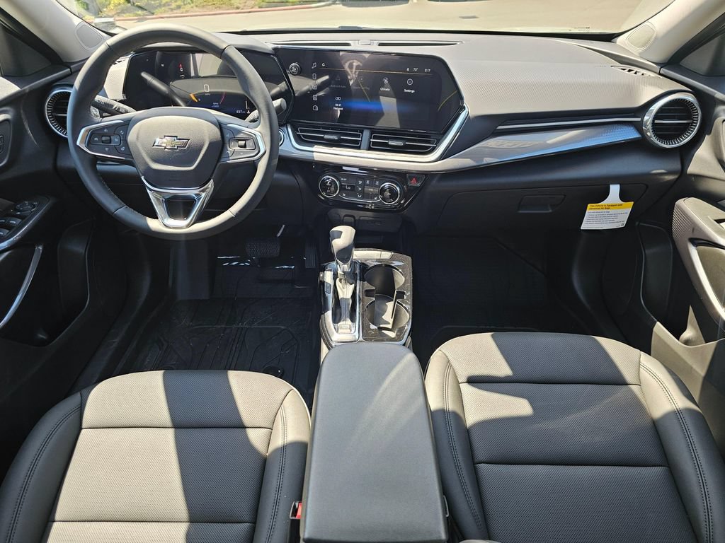 New 2026 Chevrolet Trax ACTIV w/ Sunroof Package FWD image 17