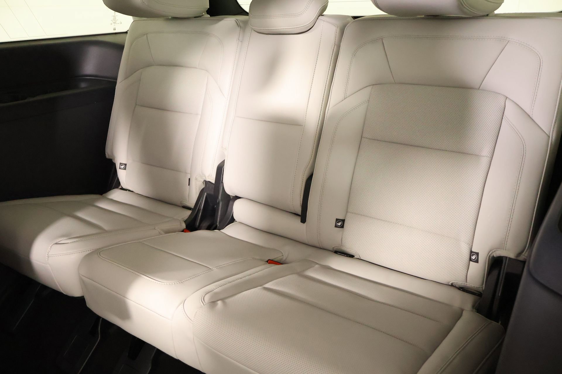 New 2026 Lincoln Navigator Premiere image 13