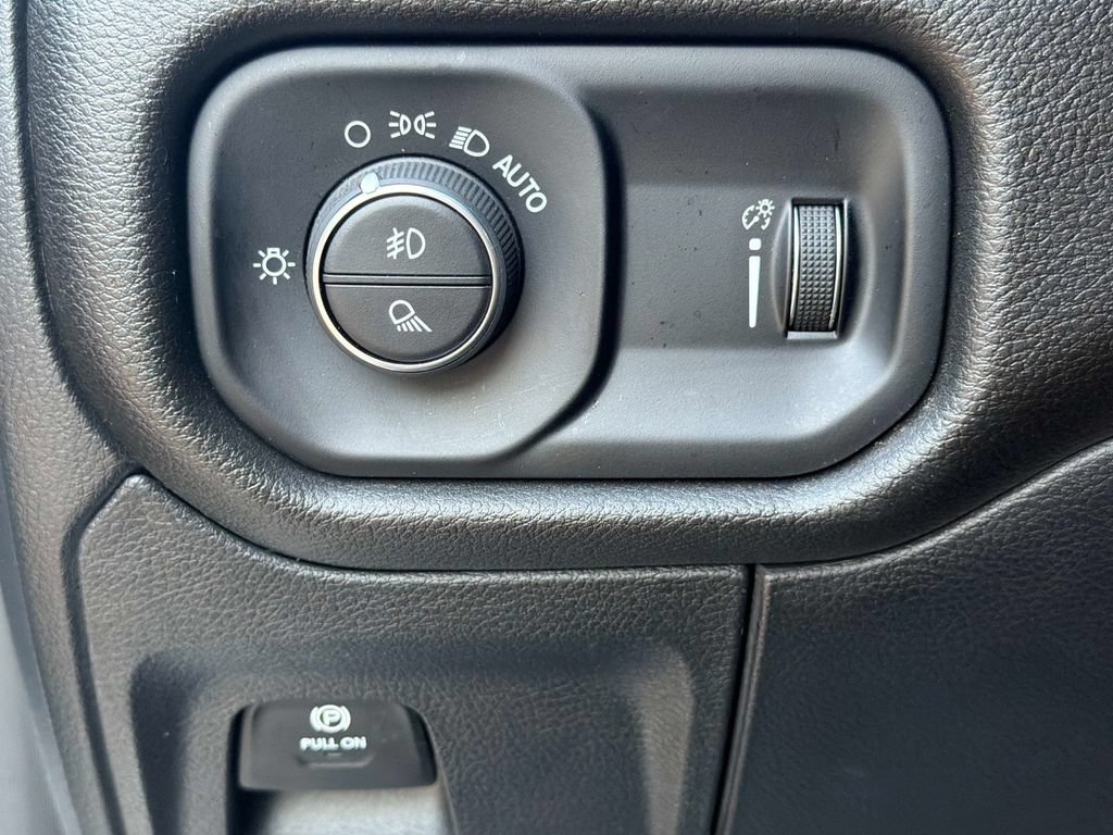 Used 2024 RAM 1500 Tradesman w/ Night Edition AWD/4WD image 32
