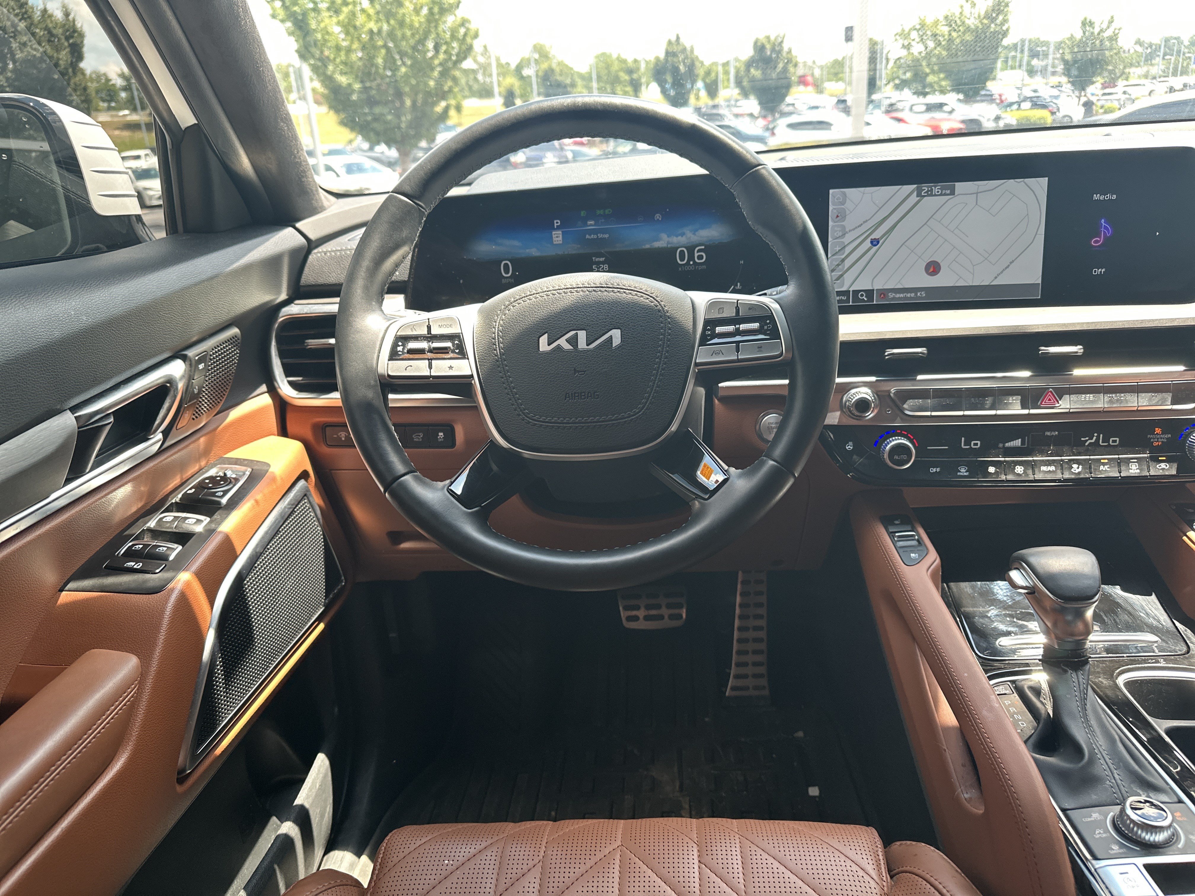 Used 2025 Kia Telluride SX Prestige X-Pro AWD/4WD image 12