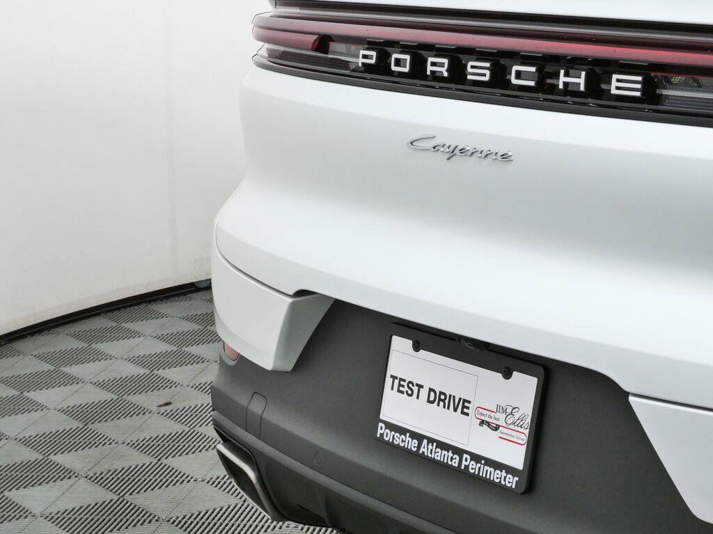 New 2026 Porsche Cayenne Coupe AWD/4WD image 38