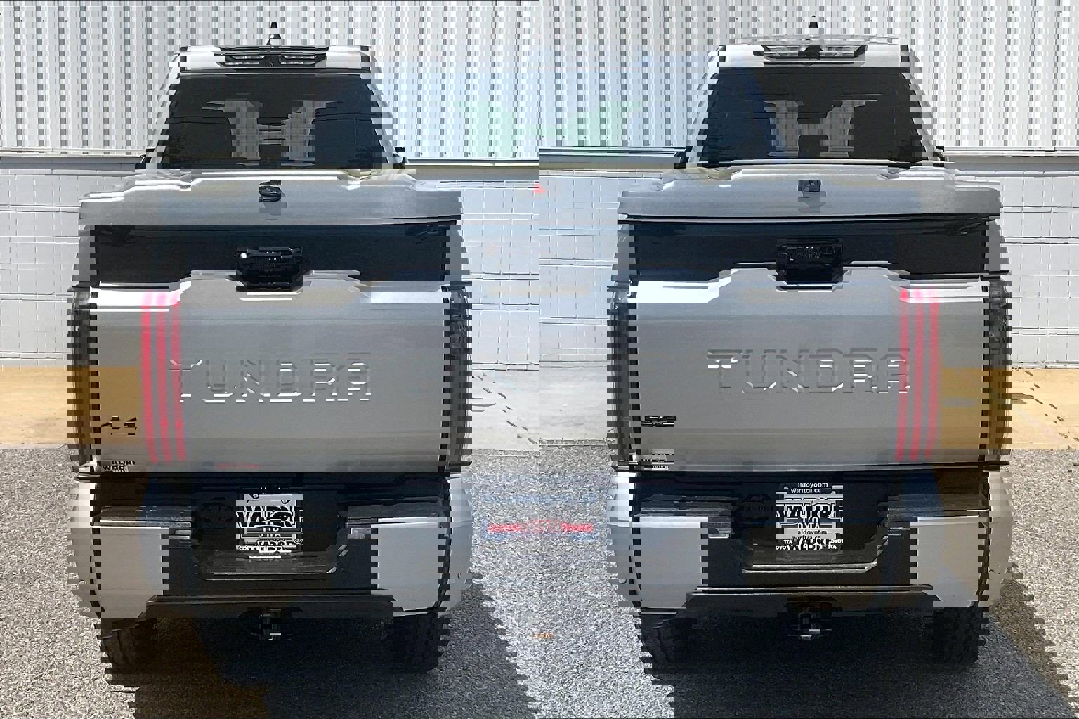 Used 2024 Toyota Tundra Platinum image 5