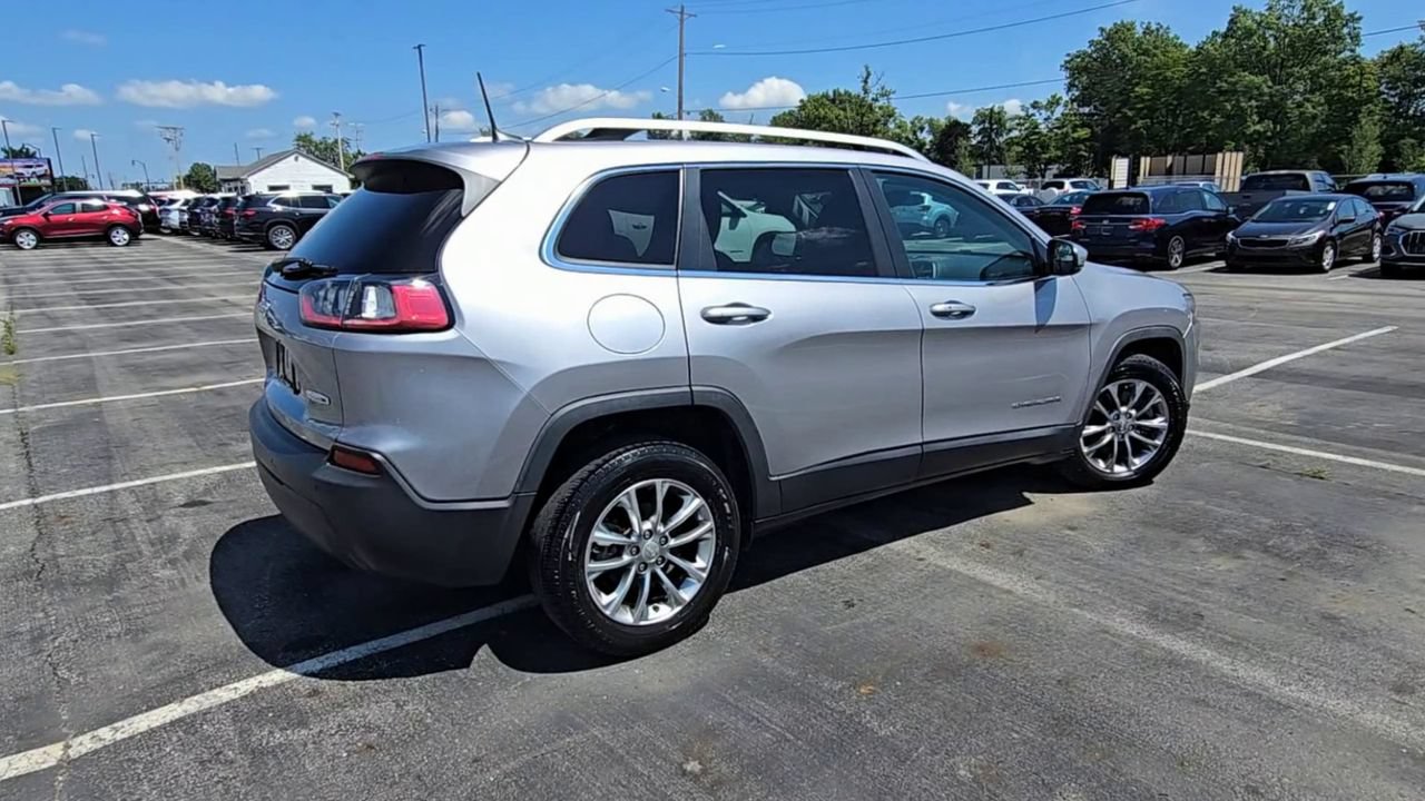 Used 2021 Jeep Cherokee Latitude Plus FWD image 9