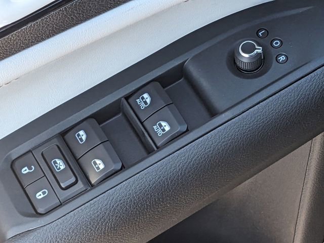 New 2025 Jeep Compass Limited w/ Sun & Sound Group image 21