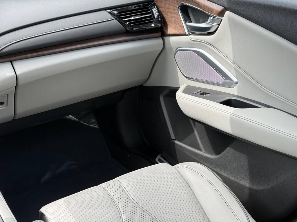 Certified 2024 Acura RDX SH-AWD w/ Advance Package image 15