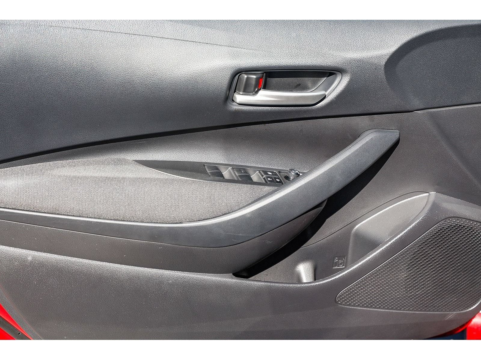 Used 2026 Toyota Corolla SE w/ SE Package FWD image 21