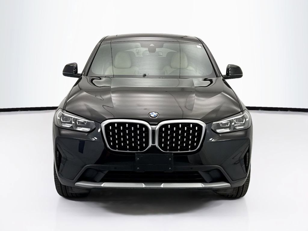 Used 2022 BMW X4 xDrive30i w/ Convenience Package AWD/4WD image 2