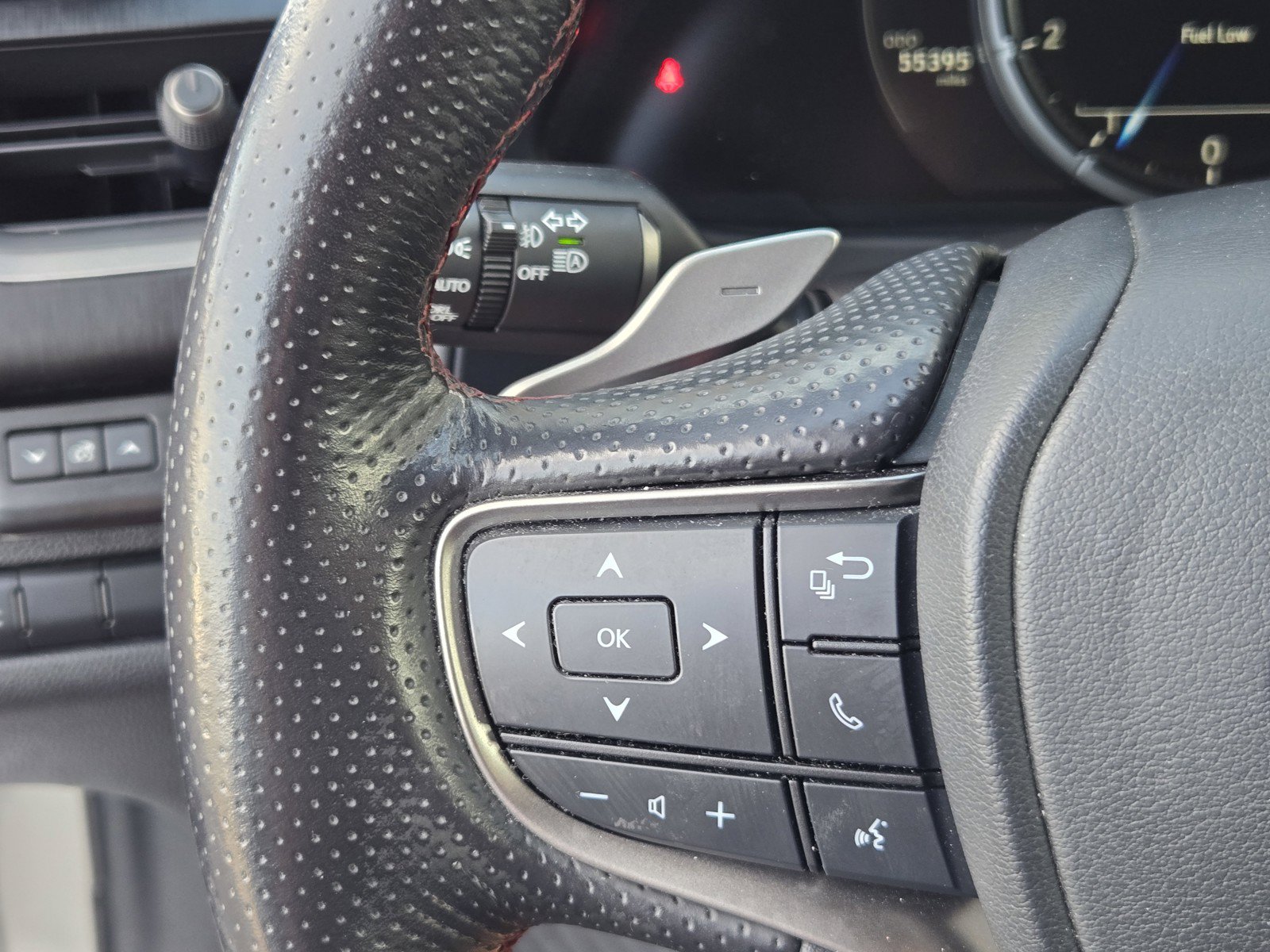 Used 2019 Lexus UX 200 F Sport w/ F Sport Premium Package FWD image 25