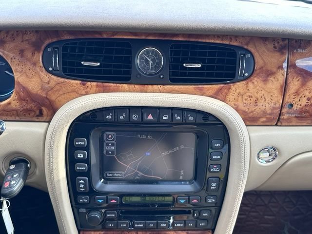 Used 2008 Jaguar XJ8 RWD image 27