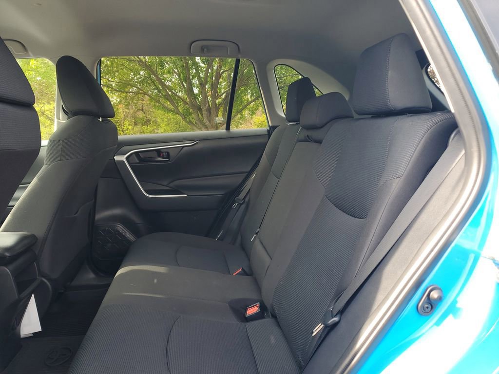 Used 2020 Toyota RAV4 LE w/ All Weather Liner Package FWD image 9