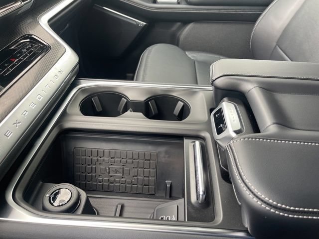 New 2025 Ford Expedition Max Platinum w/ Stealth Performance Package AWD/4WD image 92