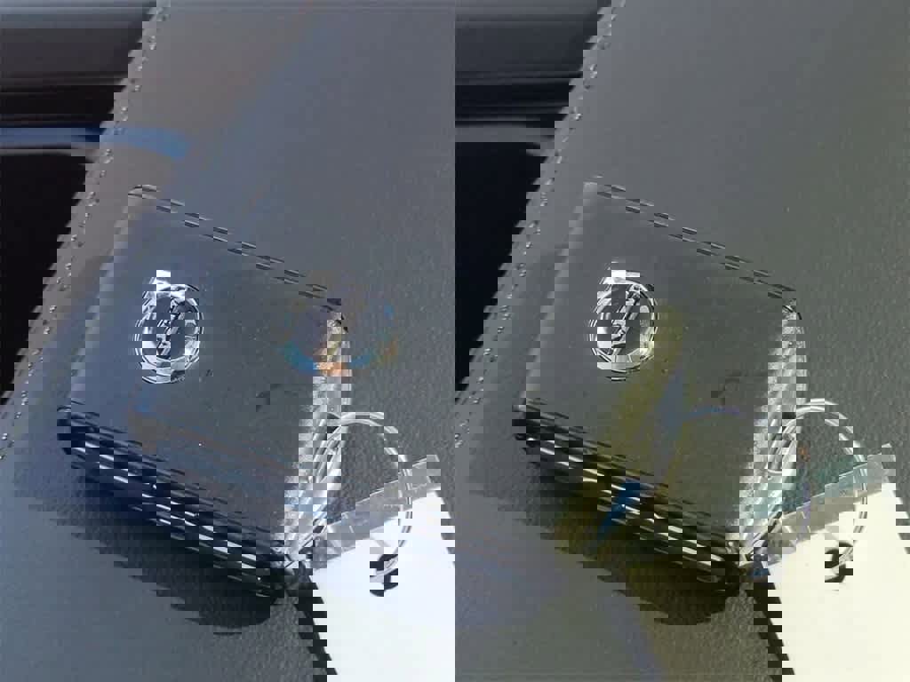 Used 2025 Volvo XC60 T8 Core w/ Protection Package Premier image 26