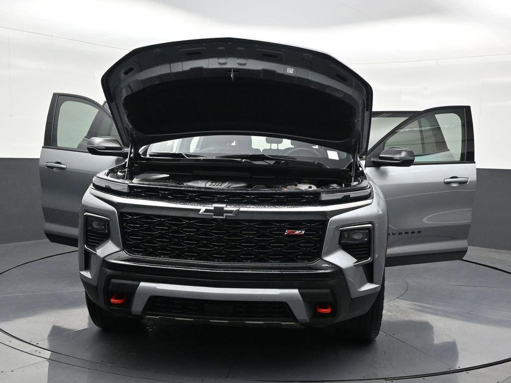 Used 2025 Chevrolet Traverse Z71 AWD/4WD image 37
