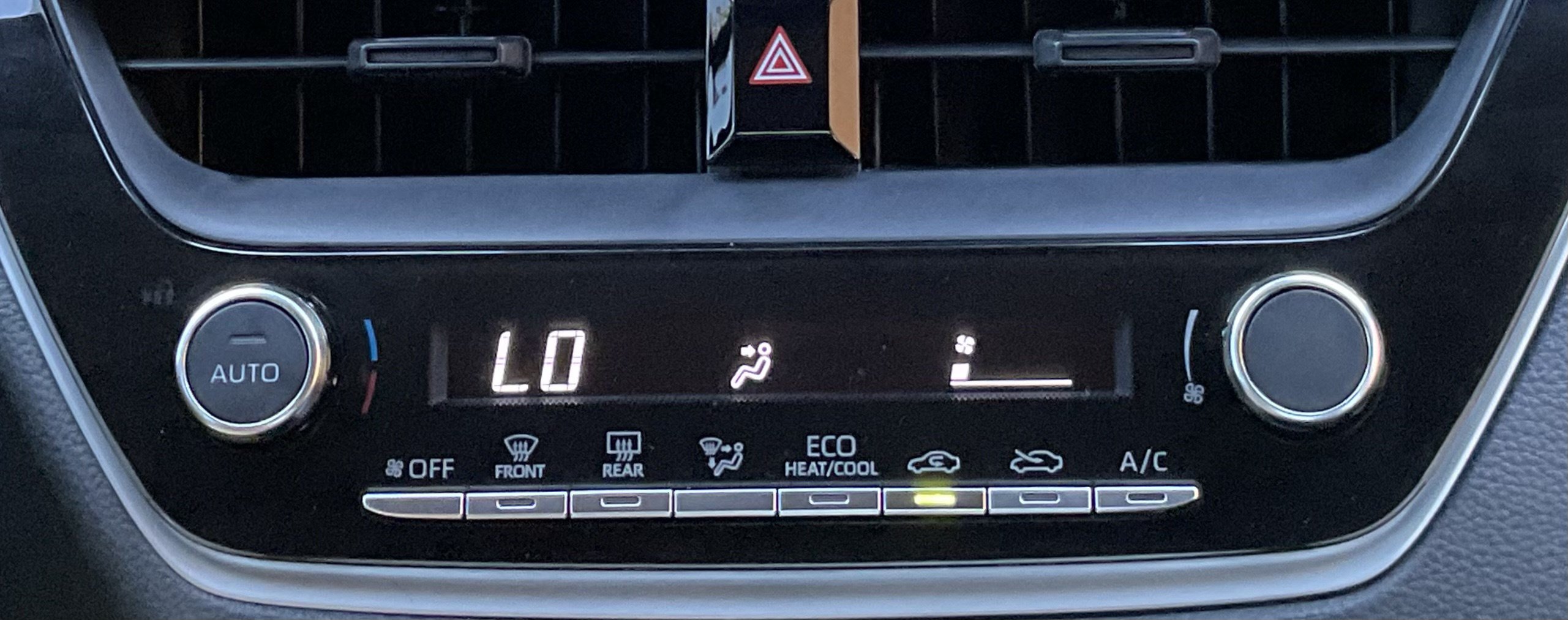 Used 2025 Toyota Corolla LE FWD image 15