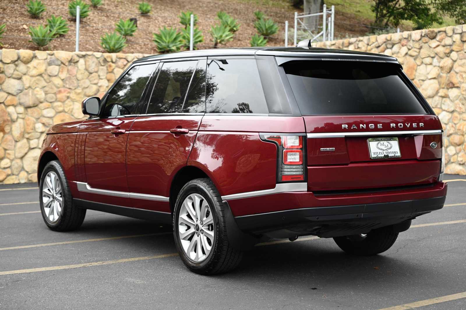 Used 2017 Land Rover Range Rover HSE AWD/4WD image 5