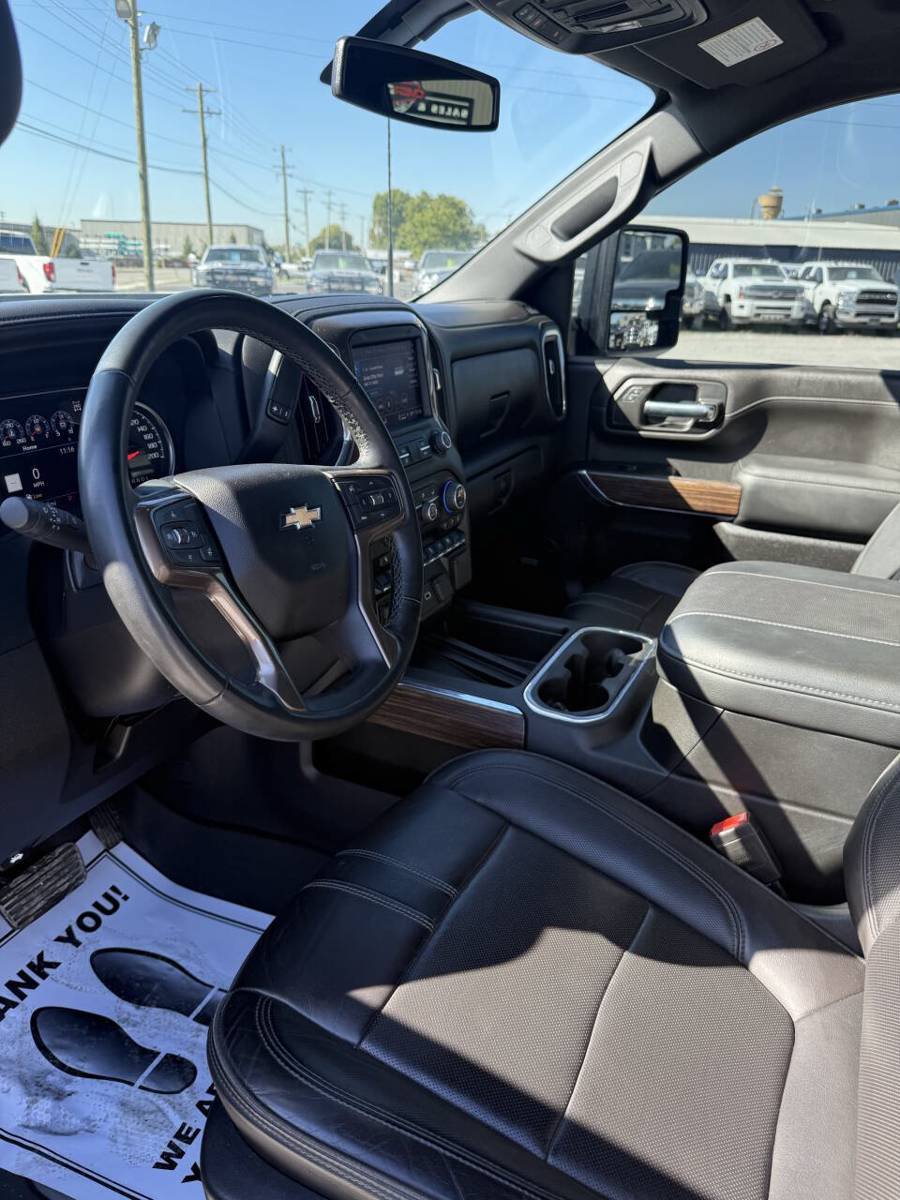 Used 2023 Chevrolet Silverado 3500 High Country AWD/4WD image 13