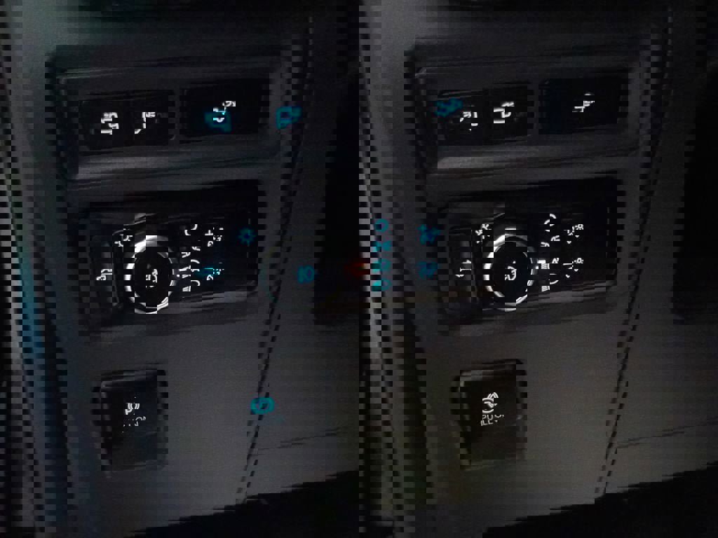 Used 2023 Ford F150 XLT w/ Equipment Group 302A High image 18