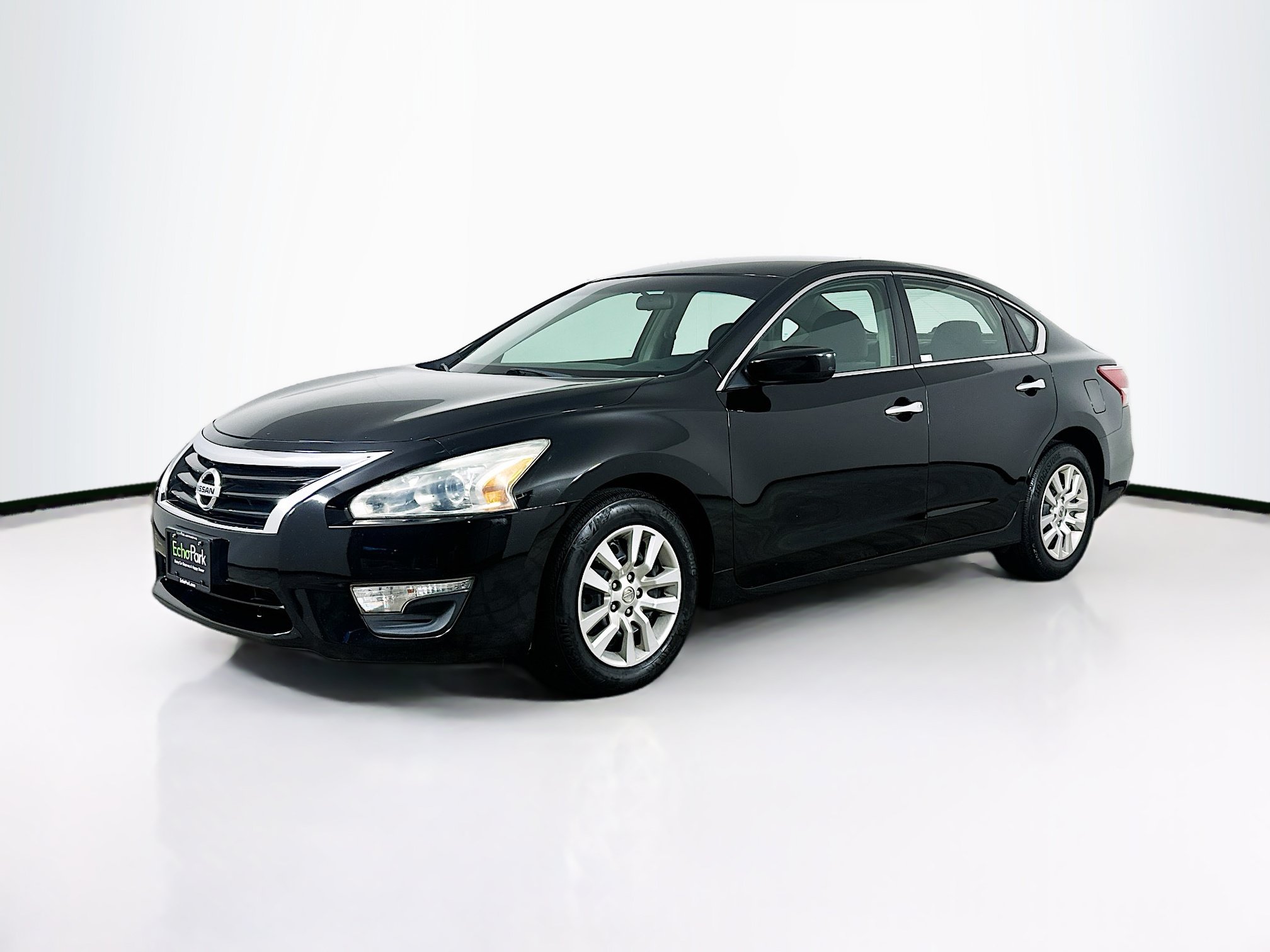 Used 2013 Nissan Altima 2.5 S FWD image 3