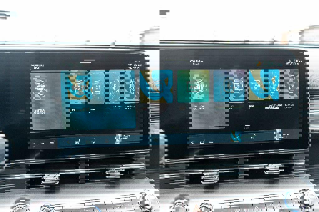 New 2026 Hyundai Kona SEL Premium image 33