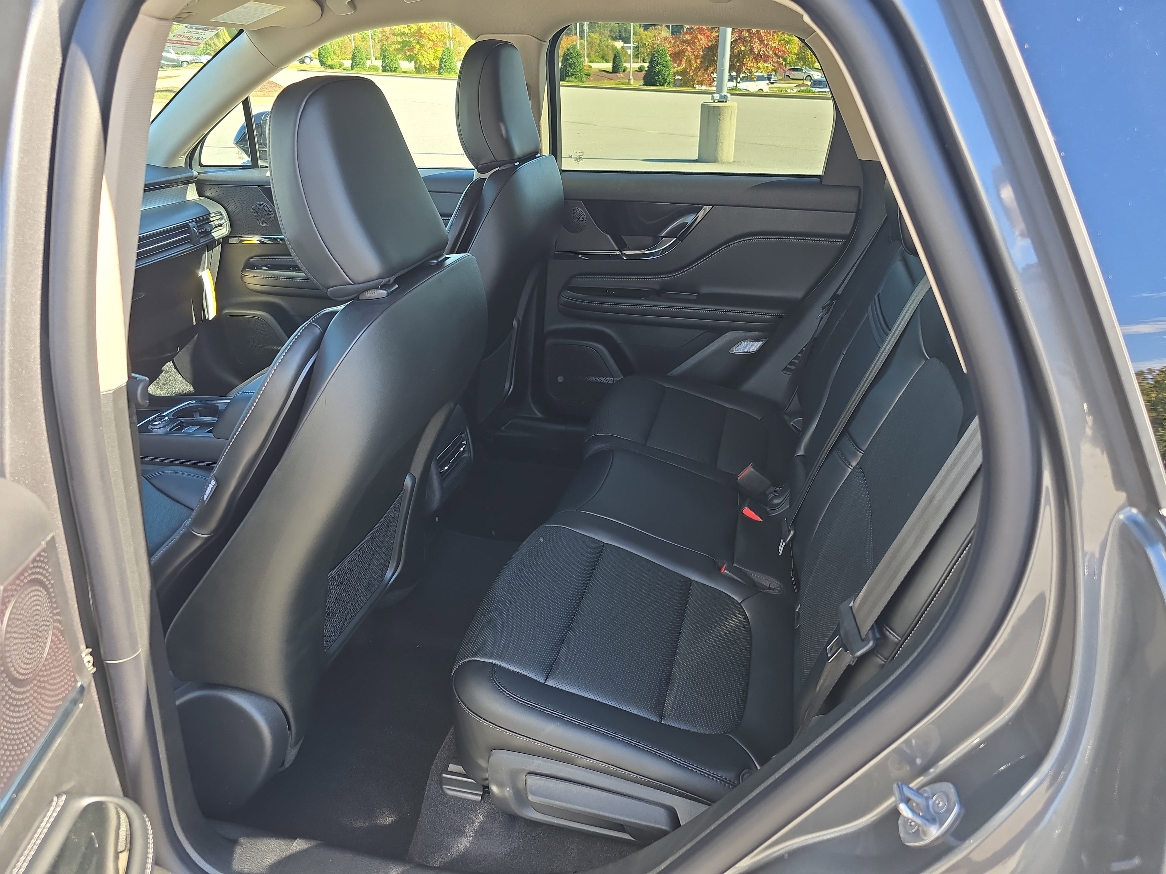 New 2026 Lincoln Corsair Premiere image 13