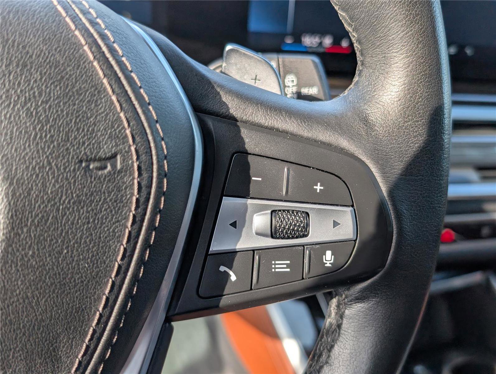 Used 2025 BMW X5 xDrive50e image 26