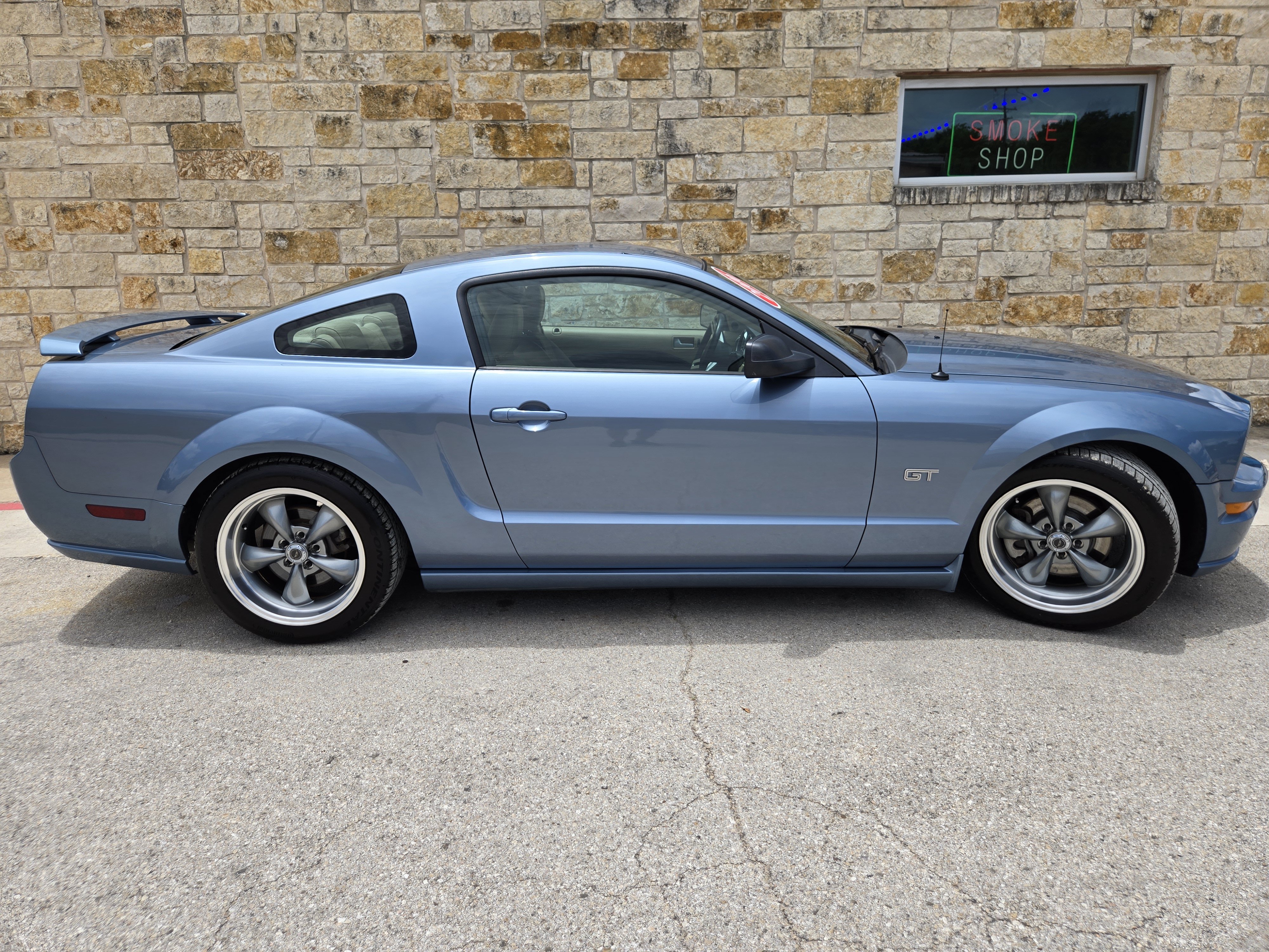 Used 2006 Ford Mustang GT RWD image 15