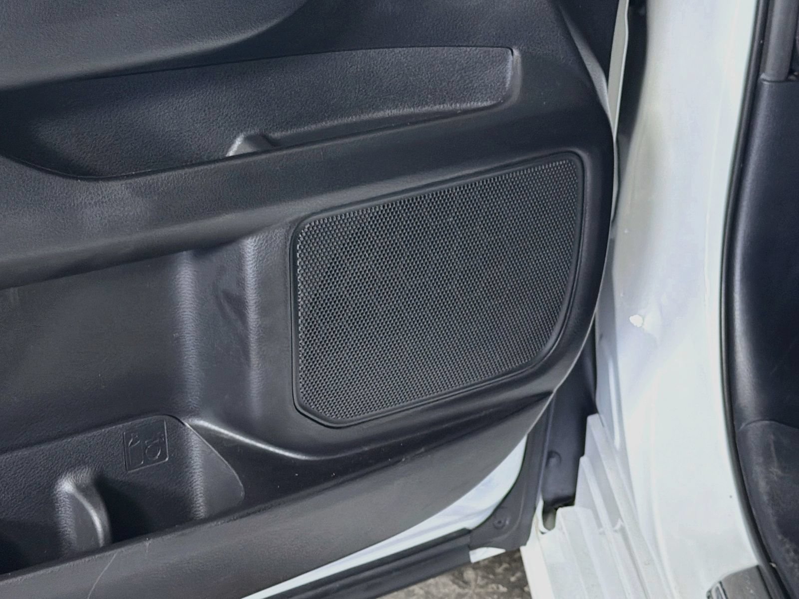 Used 2025 Toyota Sienna XLE w/ XLE Plus Package FWD image 22