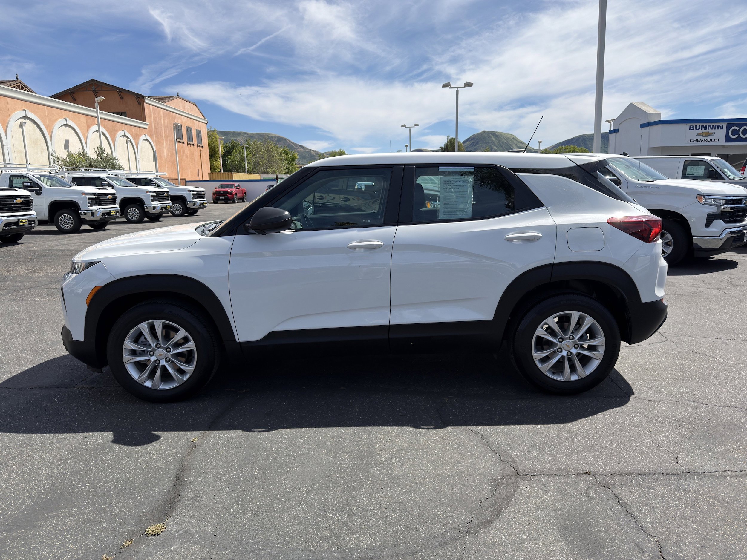Used 2022 Chevrolet TrailBlazer LS FWD image 5