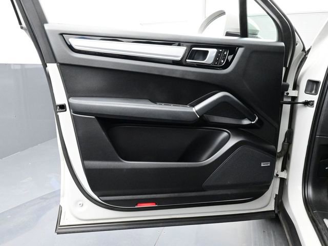 Certified 2022 Porsche Cayenne S image 7