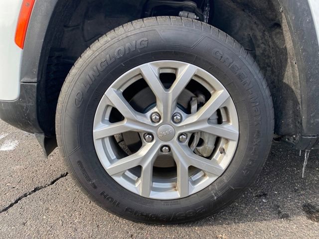 Used 2023 Jeep Grand Cherokee Limited AWD/4WD image 22