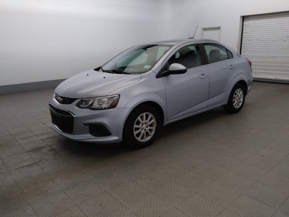 Used 2017 Chevrolet Sonic LT FWD image 2