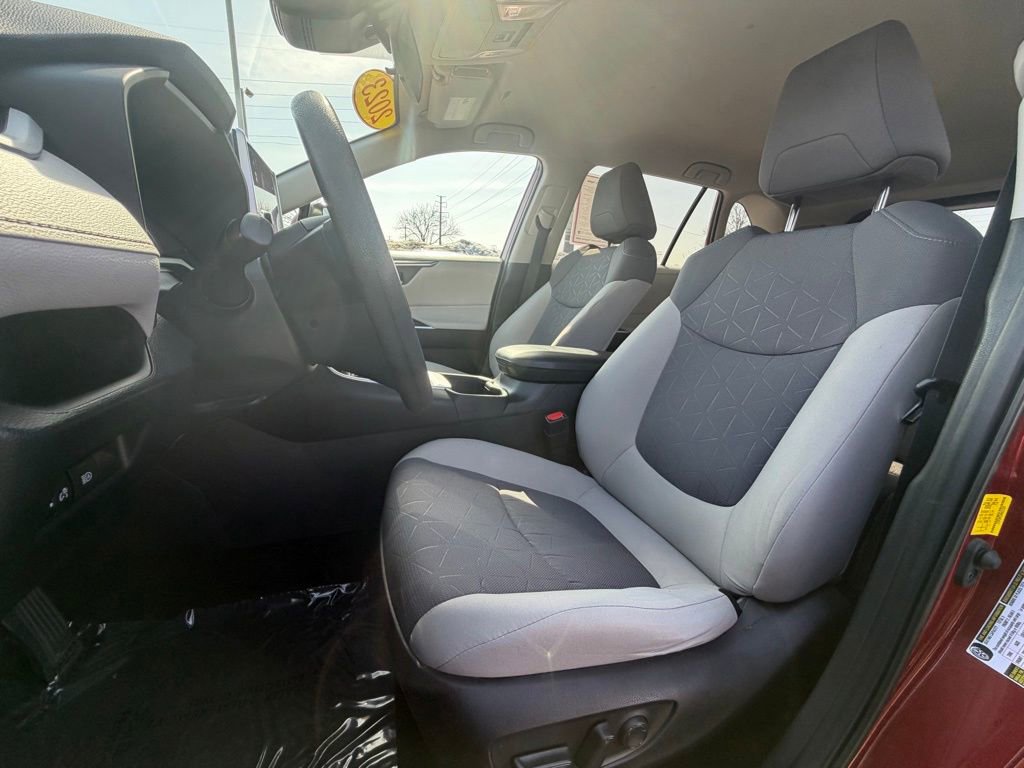 Used 2023 Toyota RAV4 XLE image 22