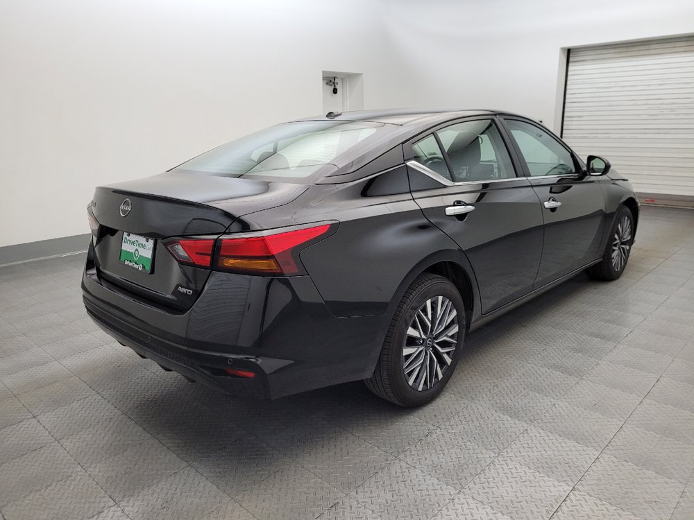 Used 2025 Nissan Altima 2.5 SV AWD/4WD image 9