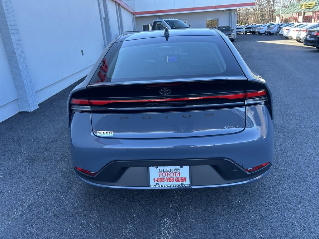 Used 2024 Toyota Prius LE image 6