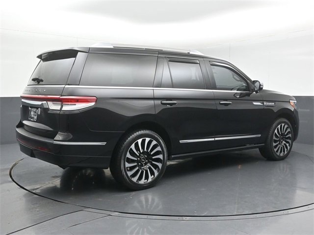 Used 2022 Lincoln Navigator Black Label image 7