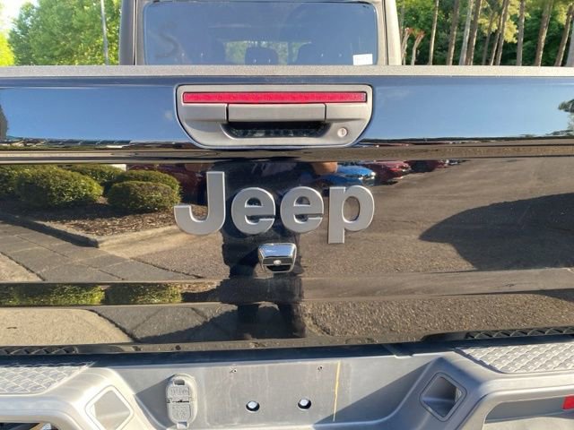 Used 2021 Jeep Gladiator Sport w/ Auxiliary Switch Group image 18