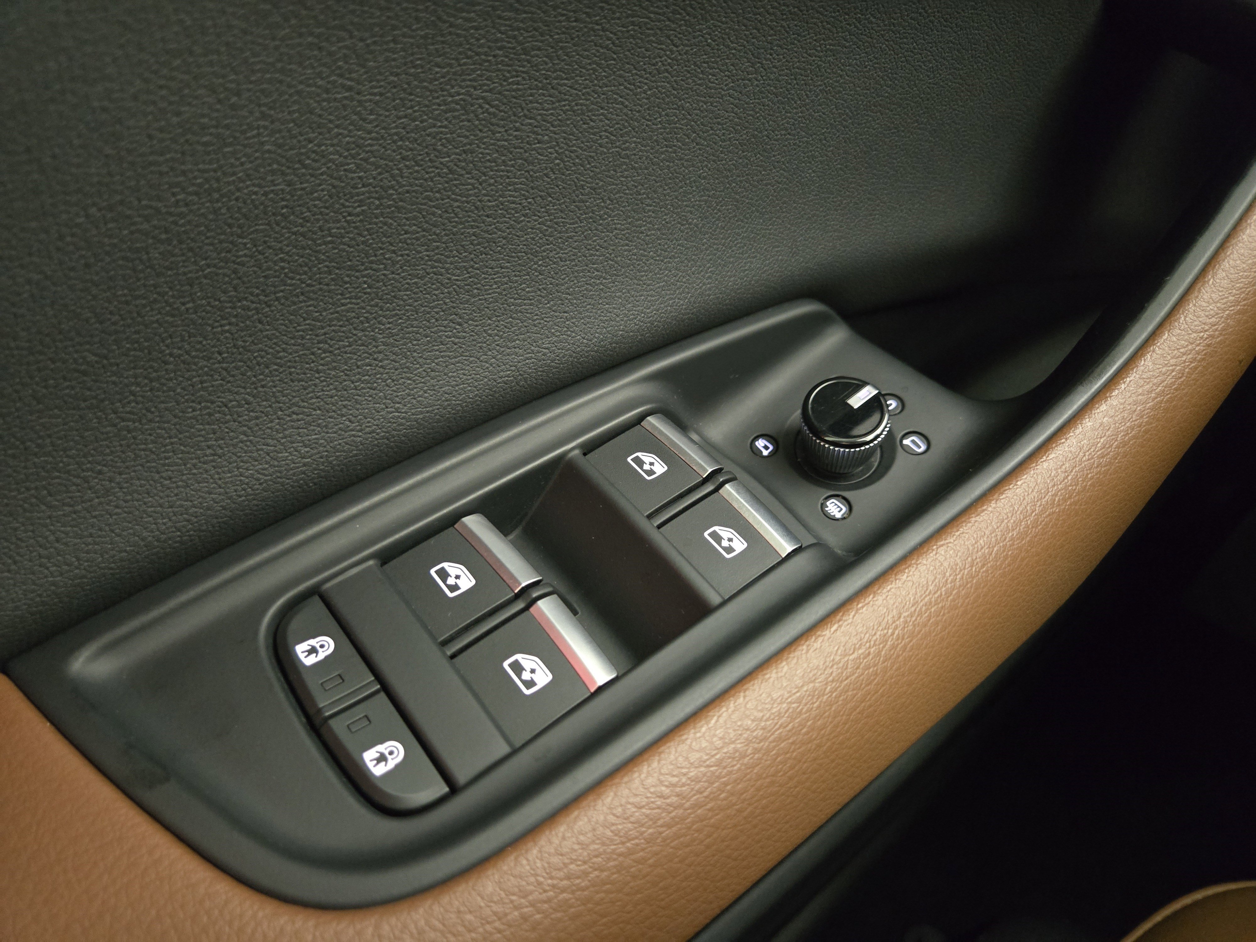 Used 2021 Audi Q8 Premium Plus w/ Premium Plus Package image 29