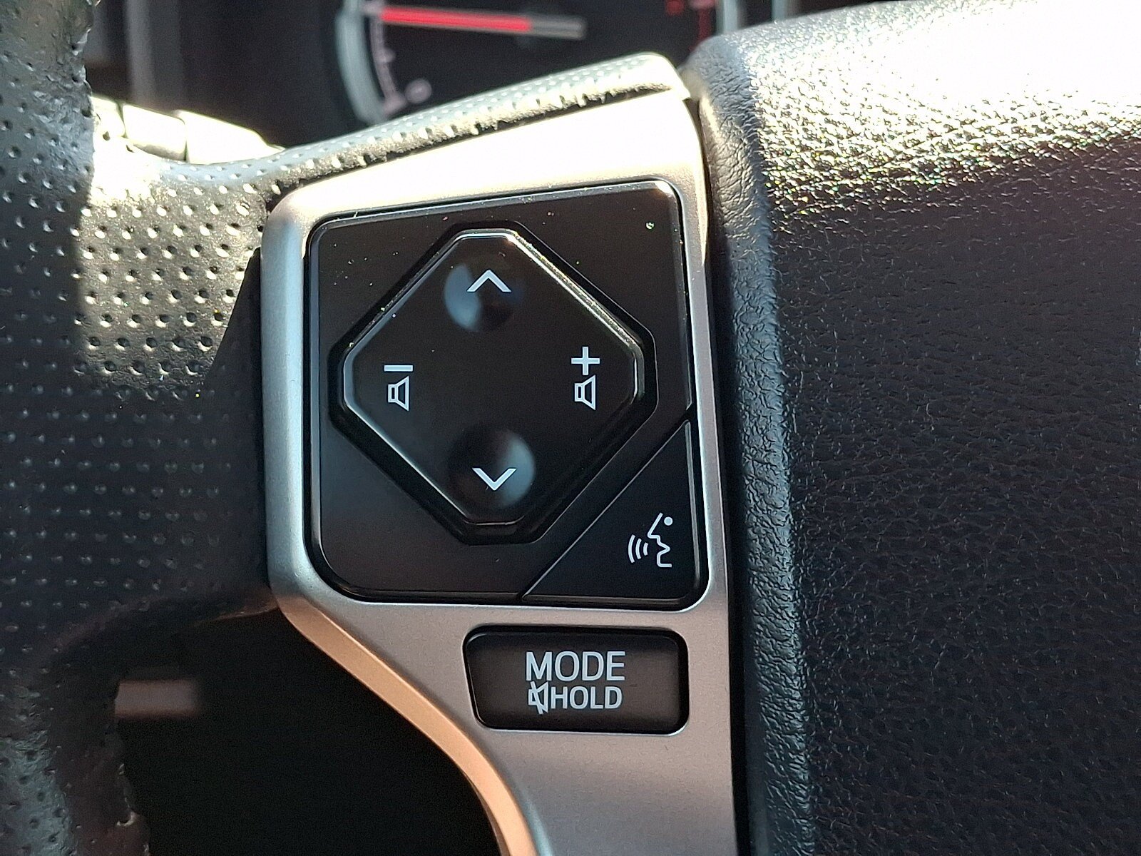 Used 2024 Toyota 4Runner Limited AWD/4WD image 22