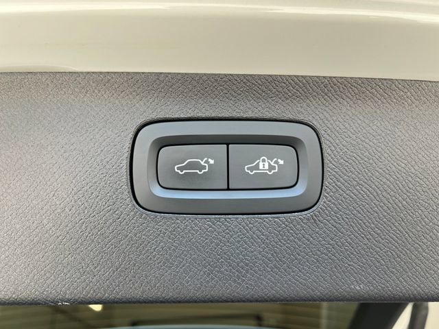 Used 2023 Volvo XC90 B6 Ultimate AWD/4WD image 27