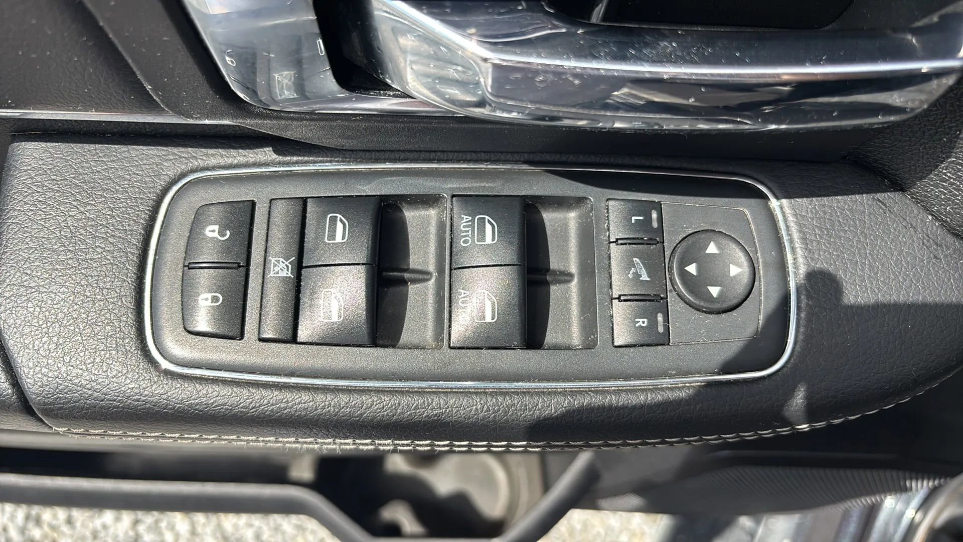 Used 2017 RAM 2500 Laramie w/ Convenience Group AWD/4WD image 21